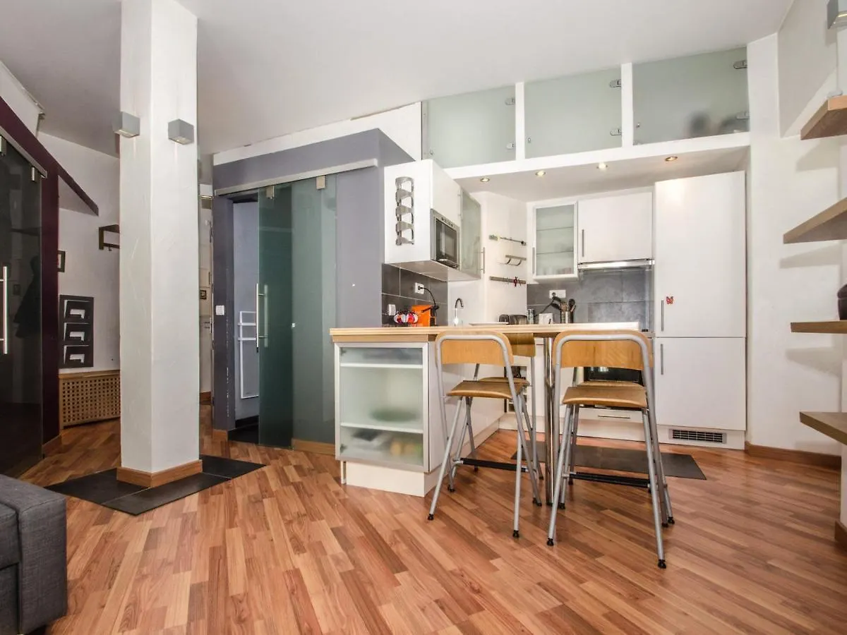 Bel Appartement Central A Chamonix Avec Balcon Et Wifi - Fr-1-343-165 0*,