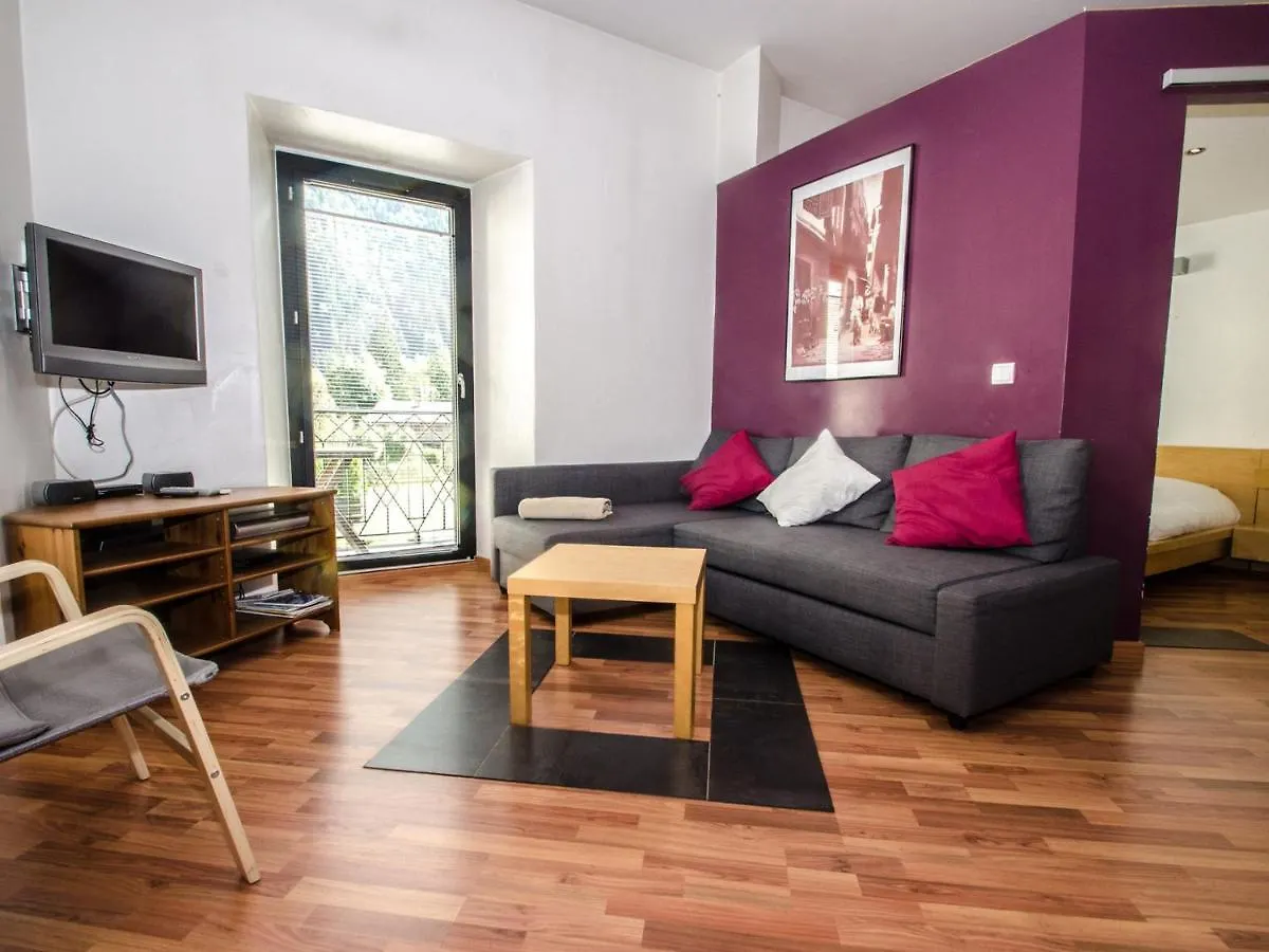 Bel Appartement Central A Chamonix Avec Balcon Et Wifi - Fr-1-343-165 Apartment