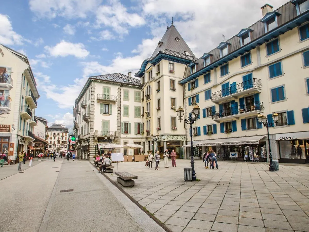 Bel Appartement Central A Chamonix Avec Balcon Et Wifi - Fr-1-343-165 0*,  France