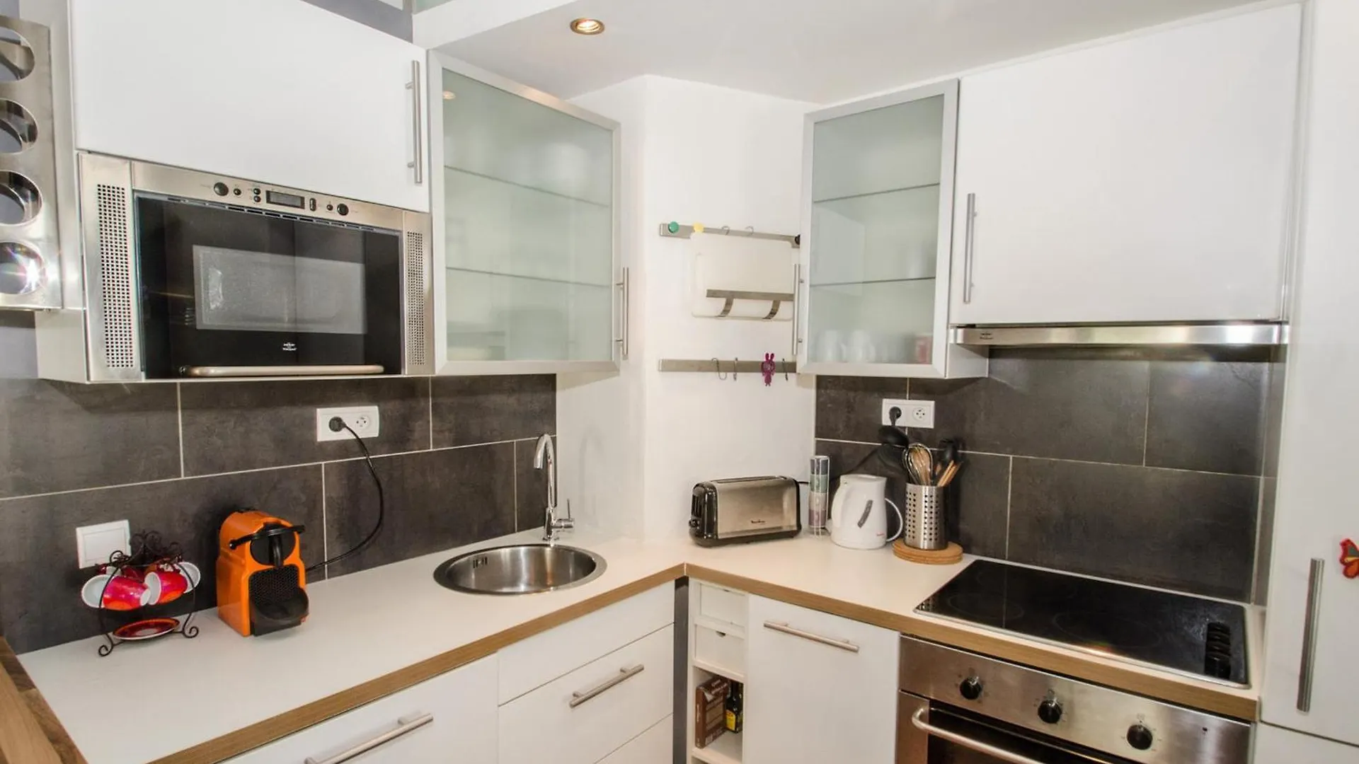 Apartment Bel Appartement Central A Chamonix Avec Balcon Et Wifi - Fr-1-343-165 France